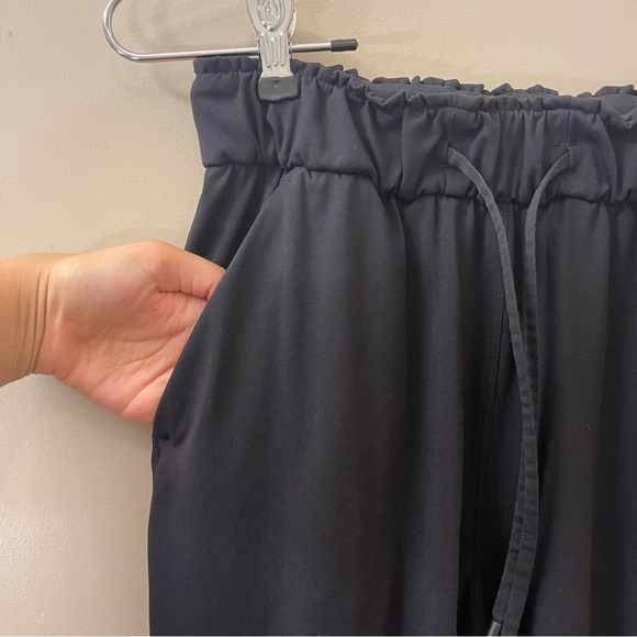 Lululemon Stretch High Rise Jogger Full Length size 2 black activewear travel - Picture 6 of 14
